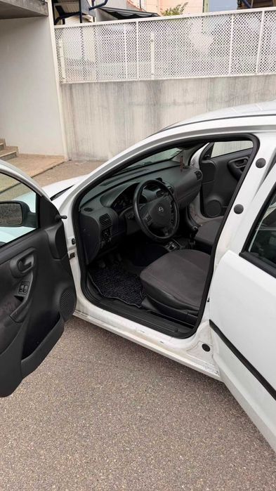 carro Opel Corsa