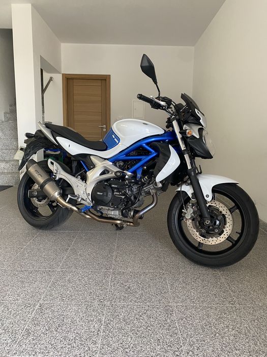 Suzuki SFV 650 Gladius