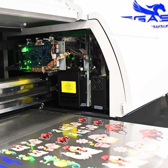 Drukarka UV Pegasus PRO MAX PLUS – Druk UV i DTF UV