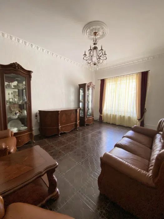 Продам 2-этажный дом на ул. Малиновского, Хаджибеевский р-н,
