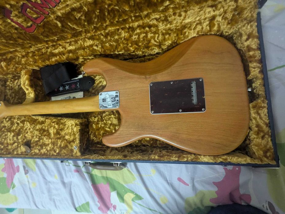 Guitarra Fender Stories Collection Michael Landau Coma Stratocaster RW Coma Red