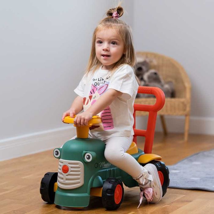 Maurice Traktorek Jezdzik Zielony Pchacz Odpychacz Schowek od 1 roku