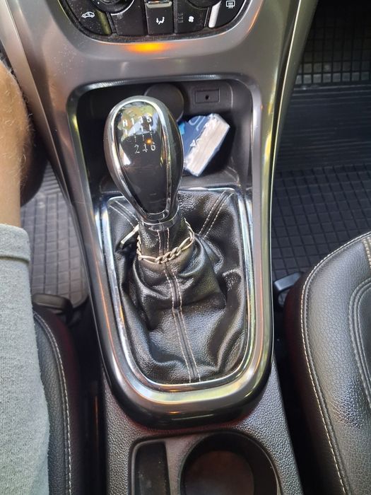 Opel Astra 1.4 turbo  benzyna