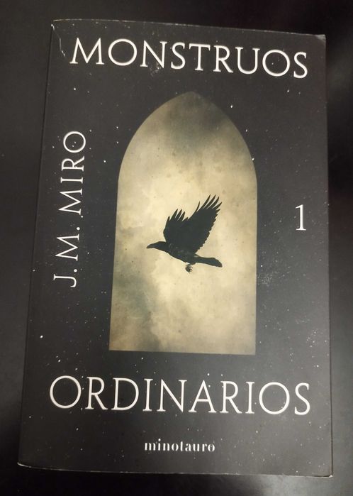 Monstruos ordinarios de J.M. Miro, Libro 1 de La trilogía de talento