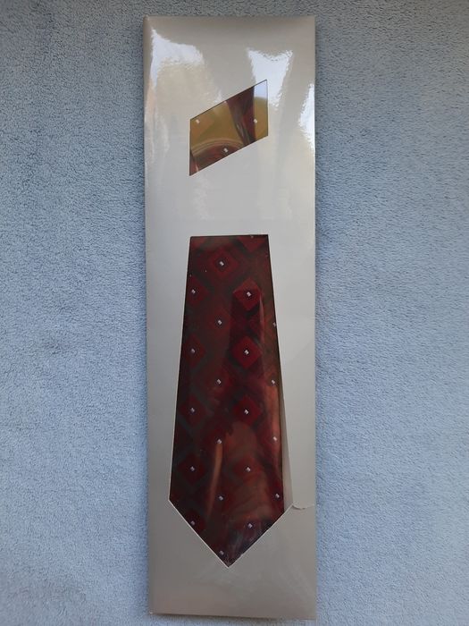Krawat męski NEK szerokość 95mm długość 145mm wykonany ze specjalnie w