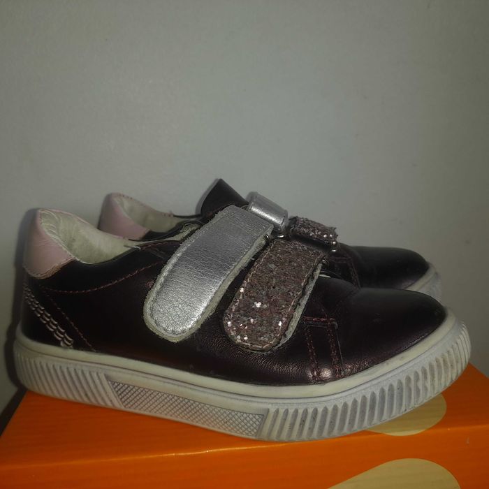 Шкіряні кросівки для дівчинки,  26 р.