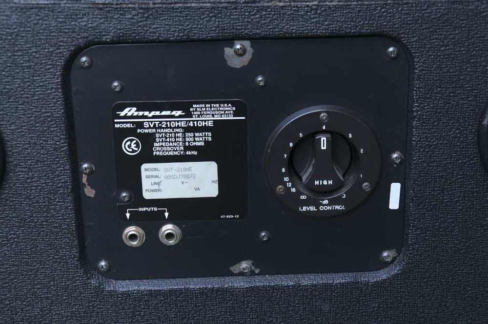 REZERWACJA - Kolumna basowa Ampeg SVT-210HE