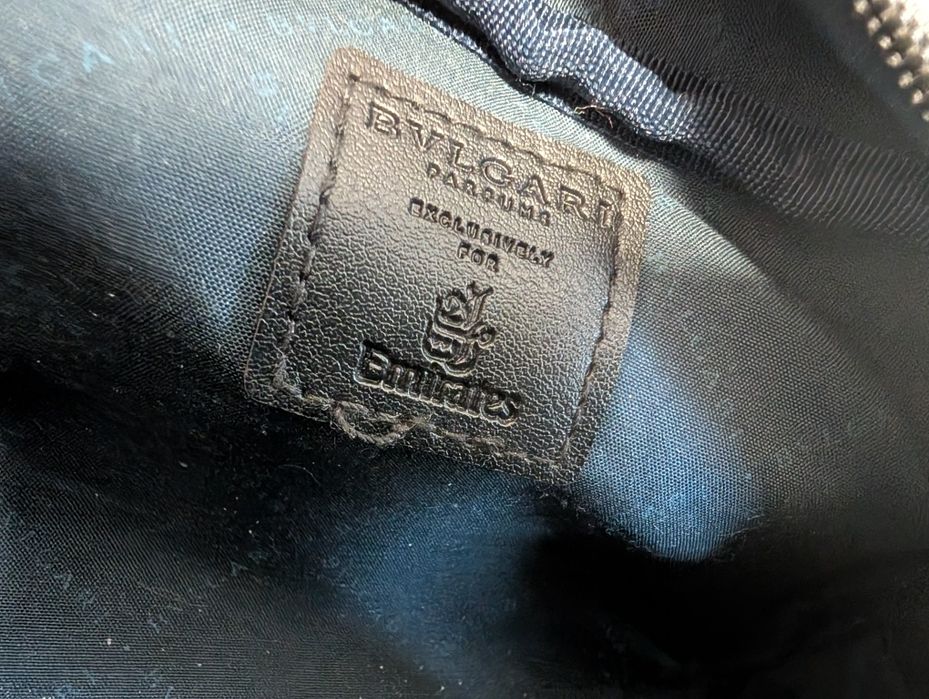 Męska kosmetyczka Bvlgari Emirates szara/grafitowa