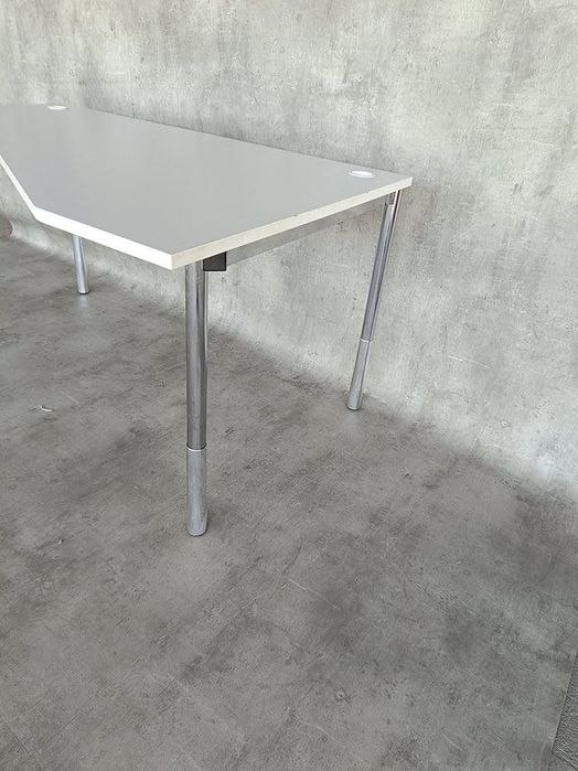 Biurko białe Martela Pinta  140 cm, 160 cm, duża ilość