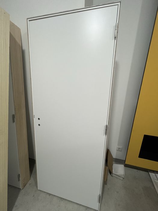 3 portas interiores novas — completas e por montar