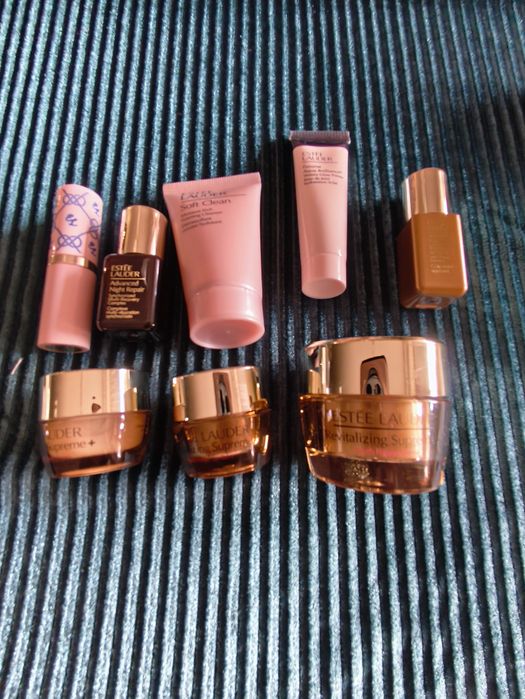 Zestaw kosmetyków Estee Lauder z torbą
