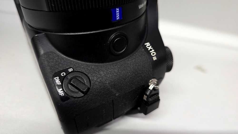 Aparat Sony Cyber-shot DSC-RX10 III
