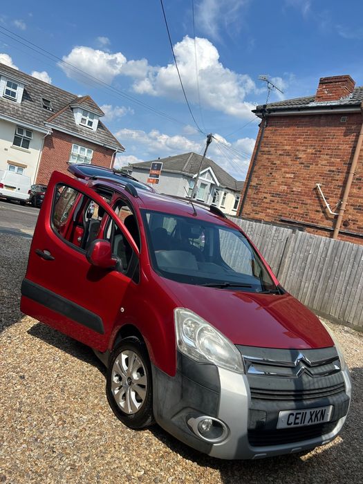 Peugeot partner 1.6hdi 2011 Peças