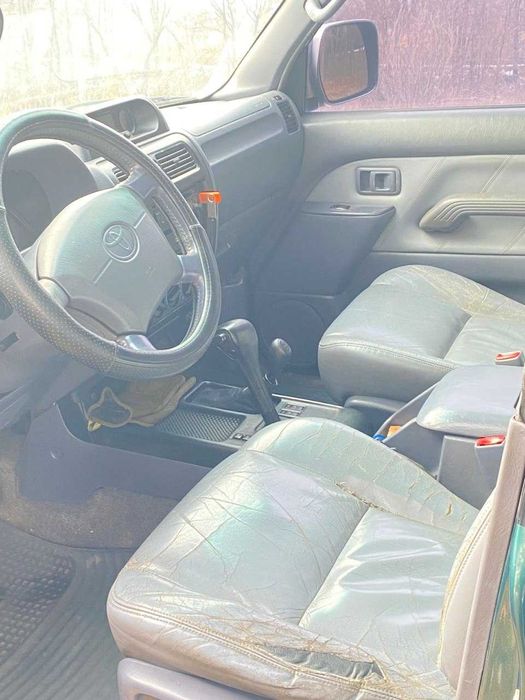 Позашляховик Toyota Land Cruiser Prado 90 1997 року• 3.0 ДИЗЕЛЬ