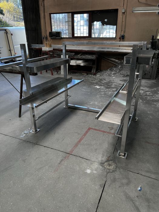 Reboque, atrelado com estrutura desmontavel para karting