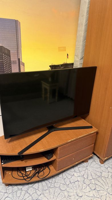 Телевизор Samsung 43