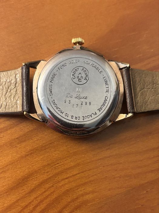 Relogio Cauny calendario