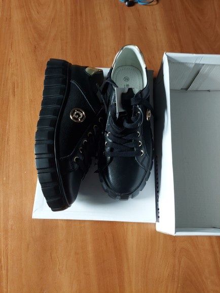 Sprzedam adidasy
