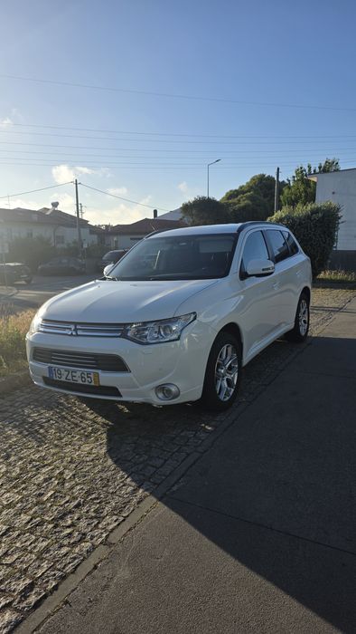 Mitsubishi outlander PHEV 2.0 híbrido plug-in  2014
