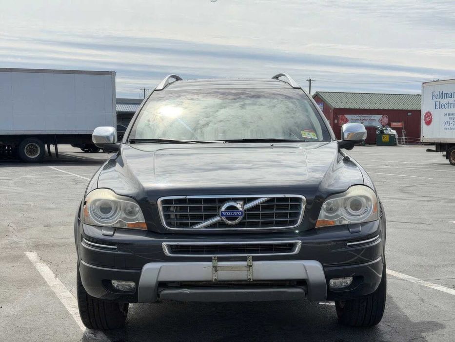 Volvo XC90      2014