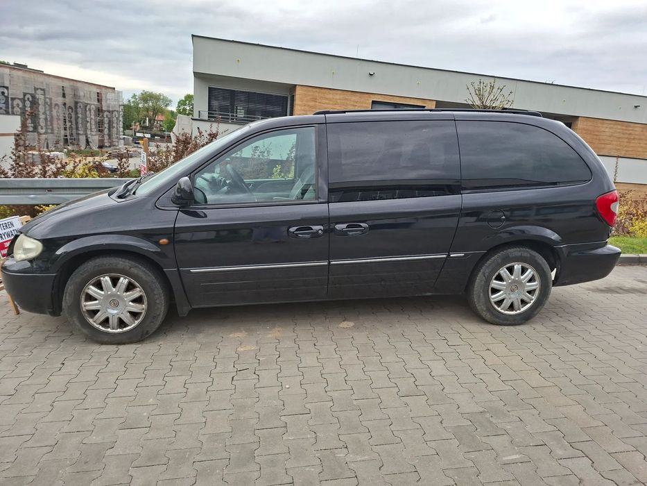 Chrysler Grand Voyager Fajny funkcjonalny Van z gazem LPG  4x4