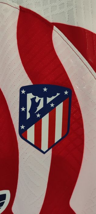 Camisola Atlético de Madrid 23 Reinildo assinada