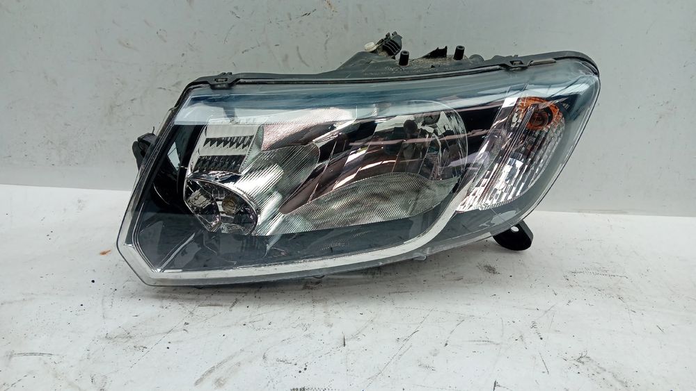 Ótica / farol esquerda DACIA Sandero II (5S_)