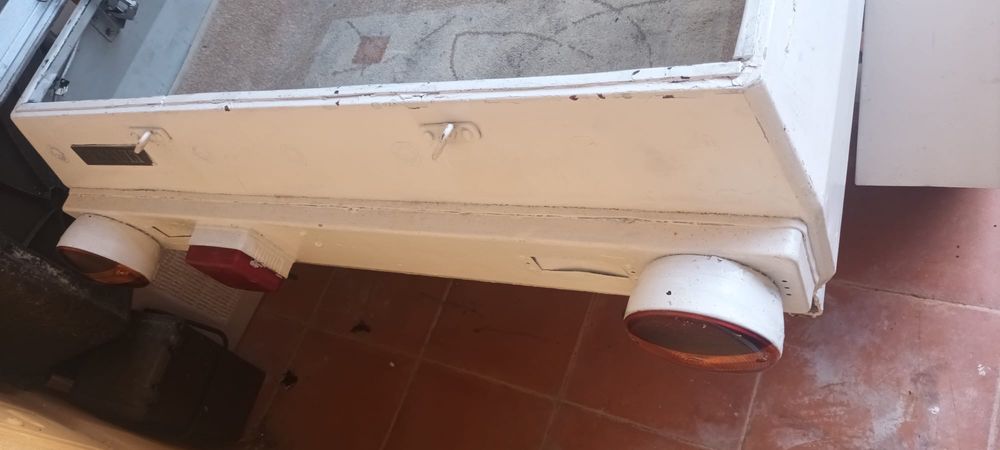 Atrelado 300kg em otimo estado