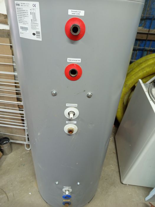 Podgrzewacz CWU Ferroli Ecounit 300L