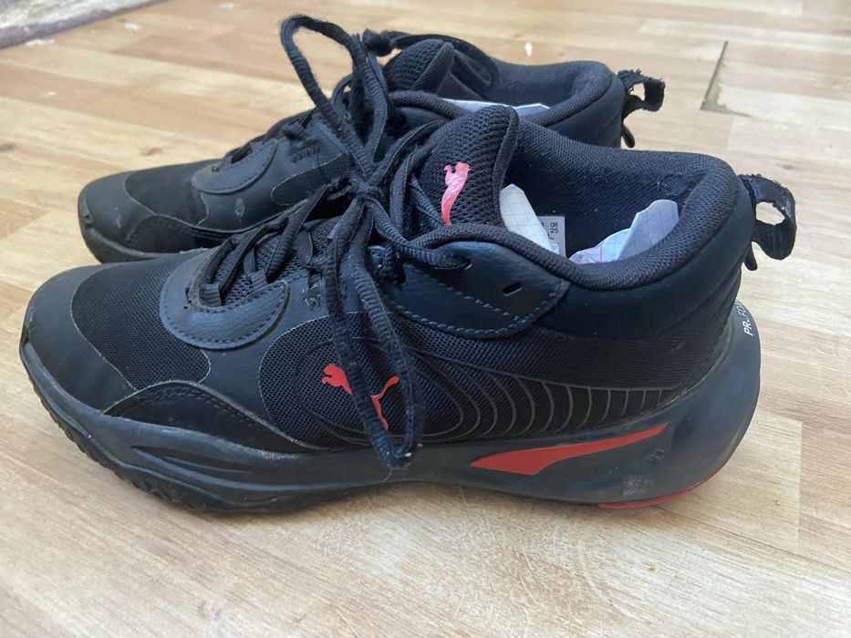 Puma czarne buty sportowe sneakersy z czerwonym logo