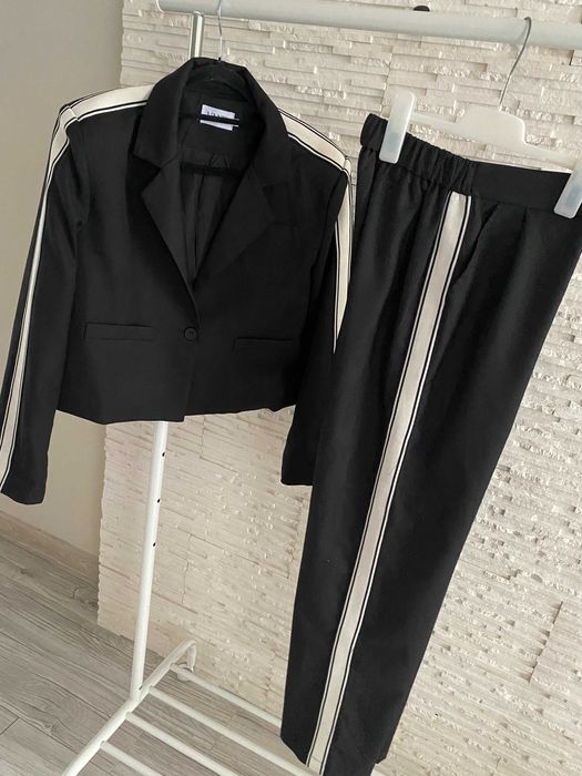 Vanis premium garnitur z lampas szerokie spodnie krótka marynarka S-M