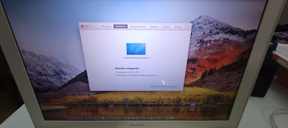 MacBook 13” Branco | 4GB RAM | 250GB