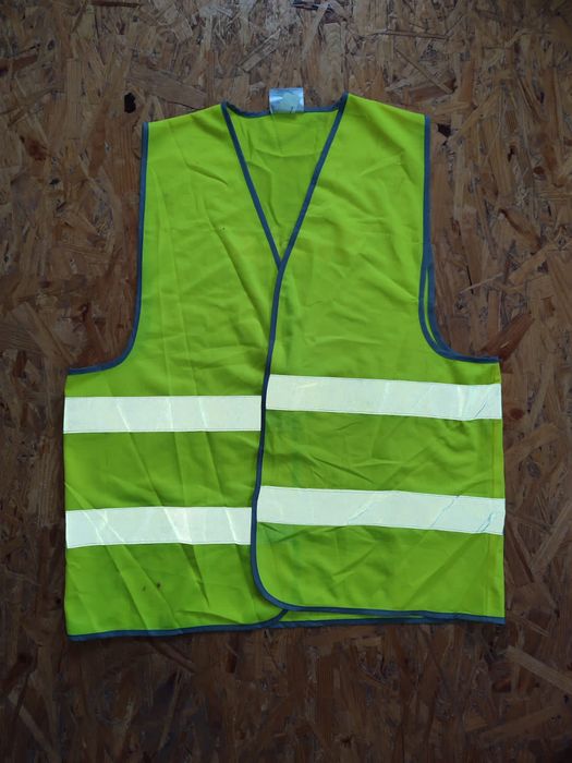 Світловідбивна жилетка