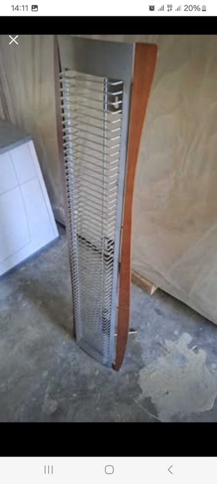 Porta CDS 
De arrumação portátil e de utilidade