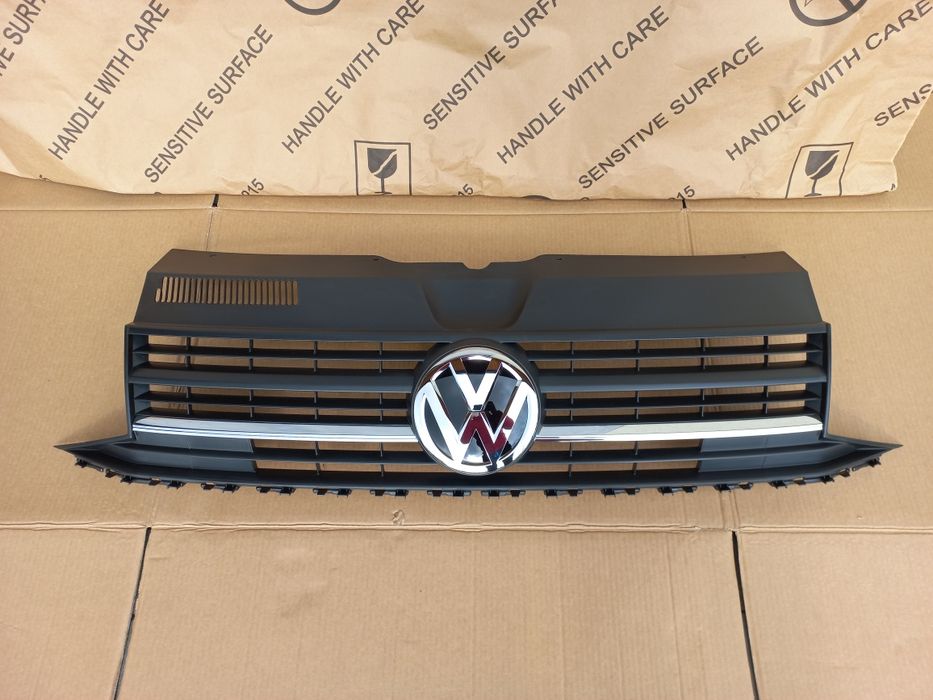 VW T6 Т6 Caravelle Multivan 2015-19 Решітка радіатора бампера ОРИГІНАЛ