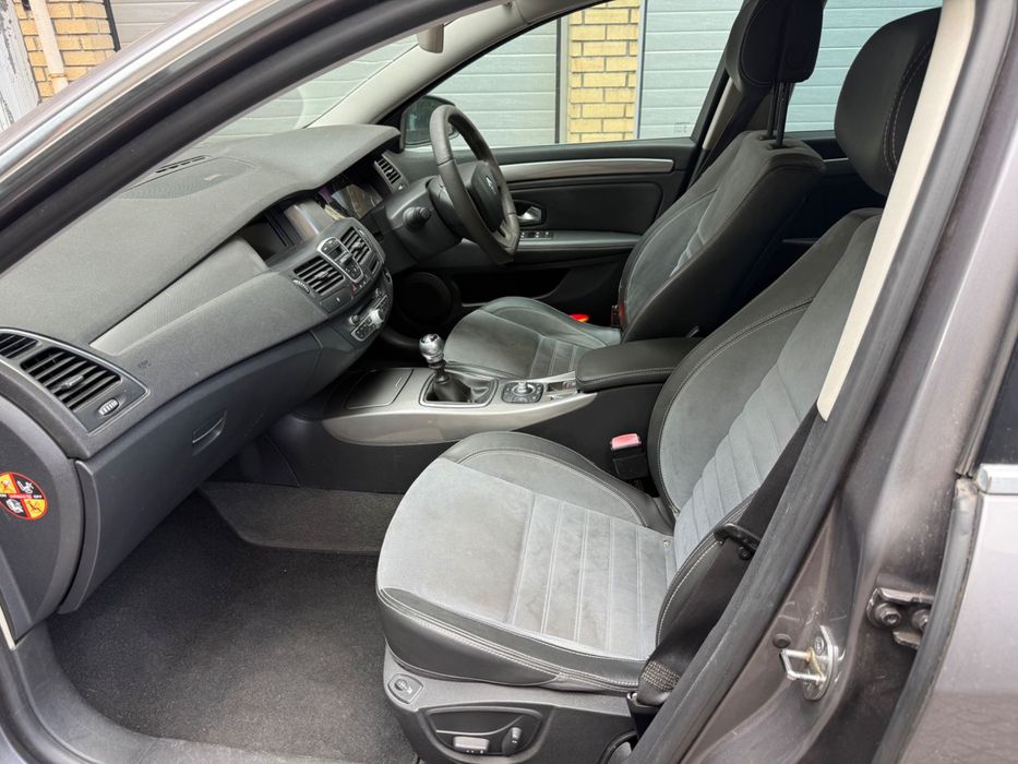 Renault Laguna III 2011