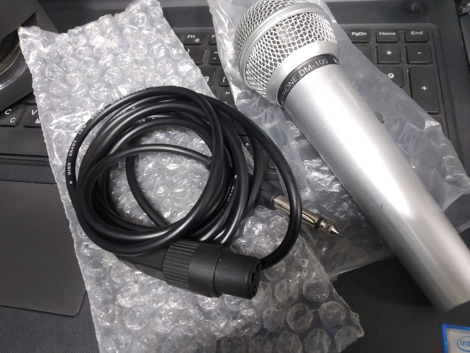 Микрофон BBK DM-100(Behringer