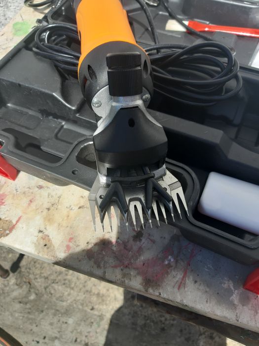 Máquina de tosquiar animais