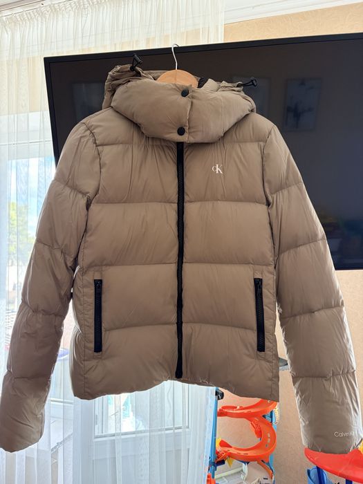 Куртка пуховик Calvin Klein Jeans, XS/S