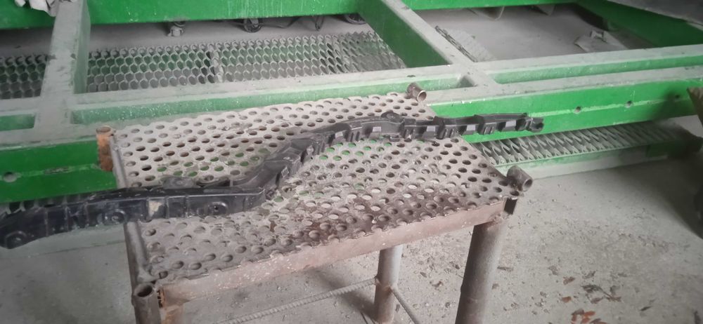 Кронштейн заднего бампера Шкода супер б 3.