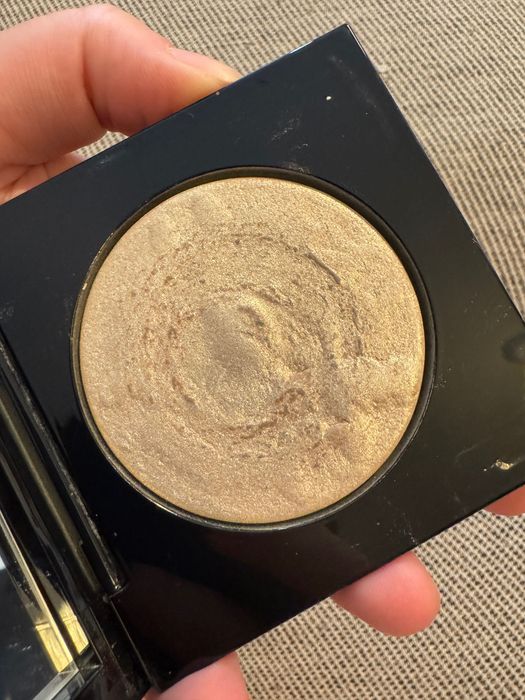 Pat Mcgrath x Bridgerton „Divine Glow Highlighter”