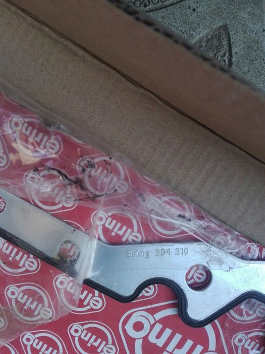 Прокладка крышки клапанов