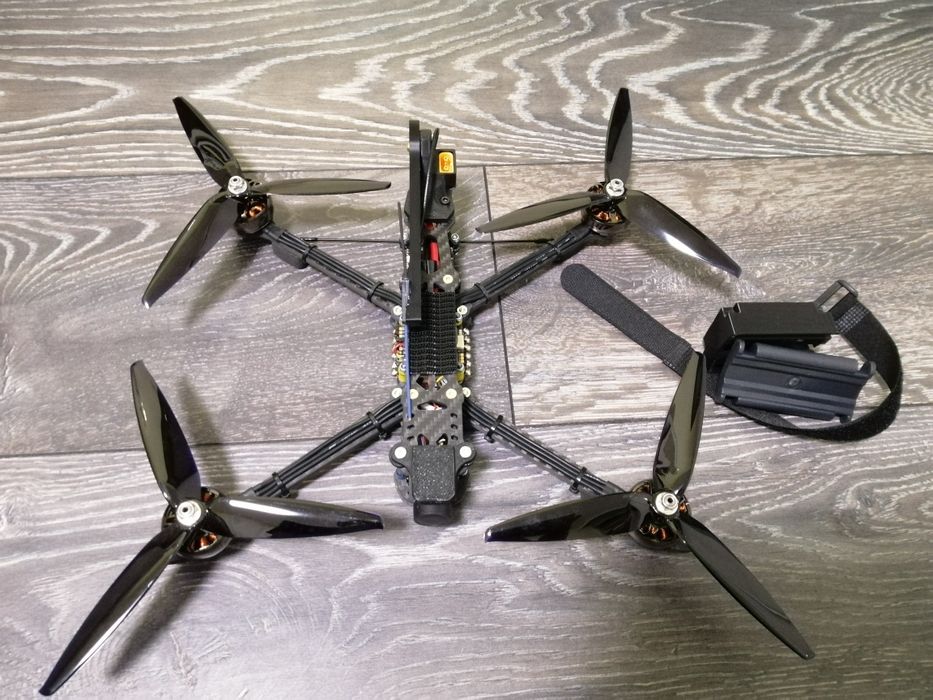 Продам FPV F дрон 7дюймів