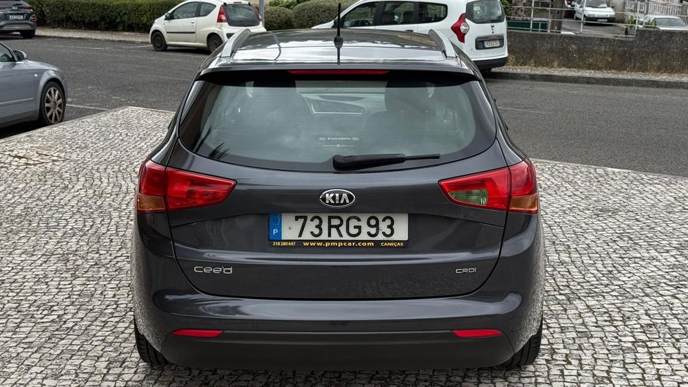 Kia Ceed SW 1.4 Crdi como novo