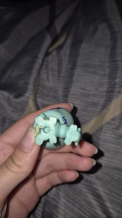 Lps figurka gąsienica robak
