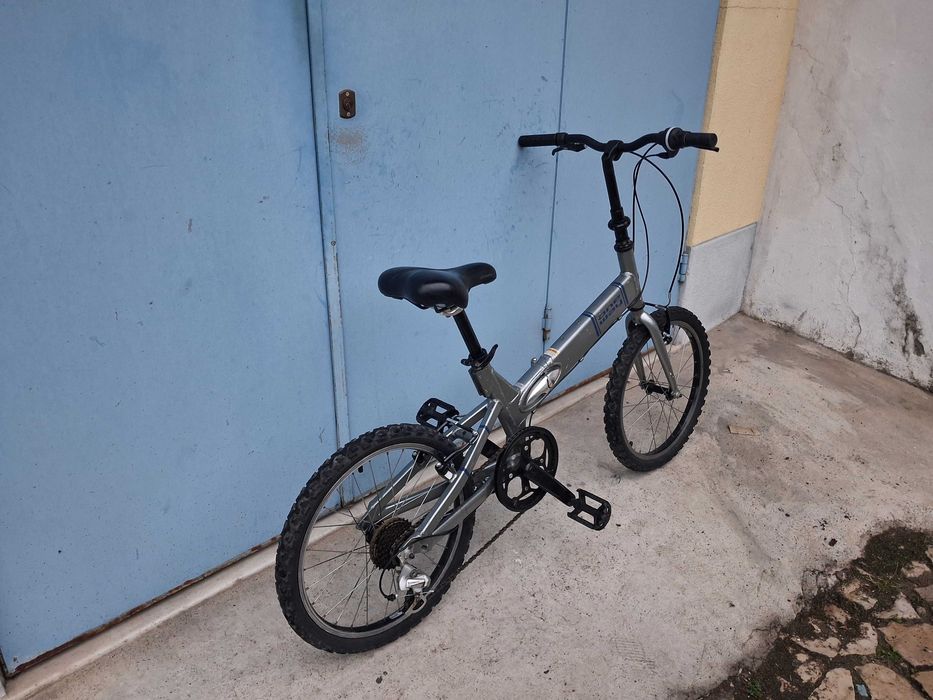 Bicicleta de alumínio articulada roda 20 pronta a pedalar