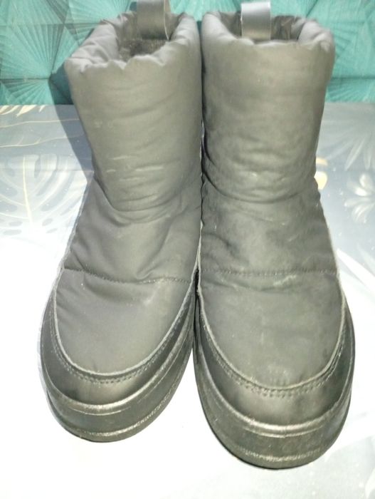 Уги жіночі 39р. теплі