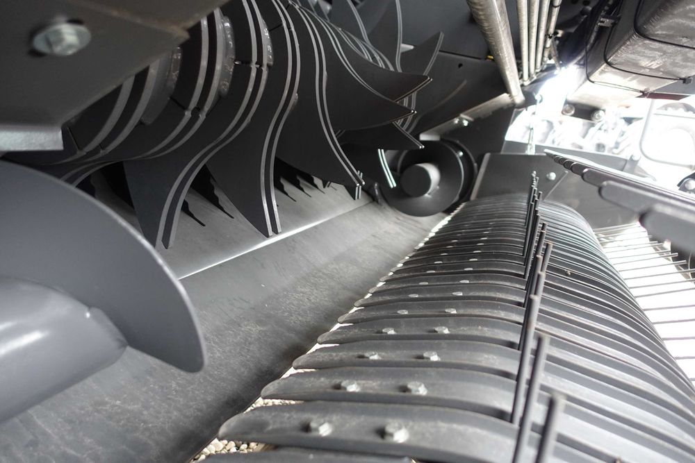 NOWA Prasoowijarka Massey Ferguson RB 3130F (fendt,Mchale,claas)