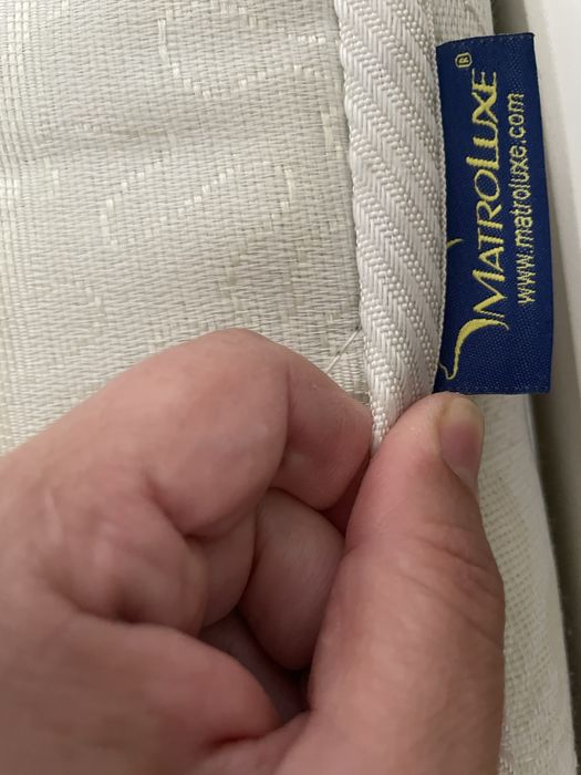 Кровать б.у в отличном состоянии.