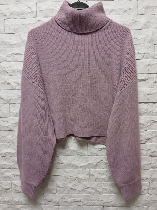 Укорочений светр від НМ